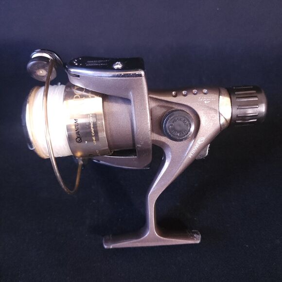 Quantum Vapor 30 Spinning Fishing Reel 4 Ball Bearing Continuous Antireverse QVA - Picture 1 of 7